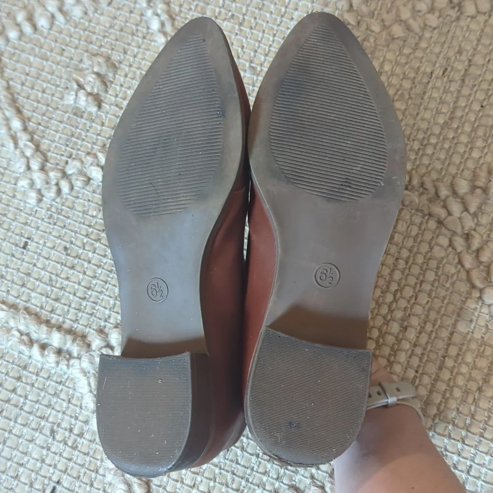 Universal Thread Brown Shoes | Flats / Sandals | Size 6.5
